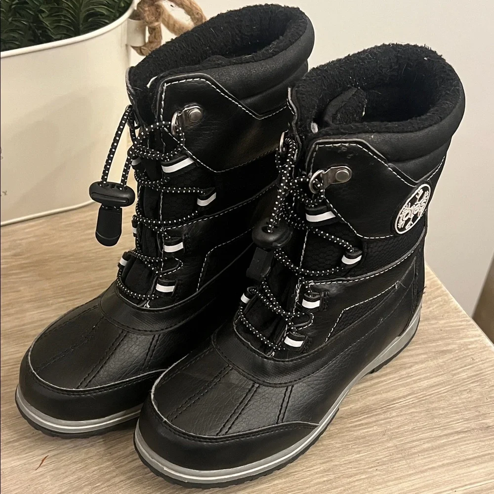 Size 2 Kids Totes Black Winter Boots.  Waterproof. Exc condition